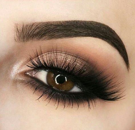 Lashes and inner corner eye highlight