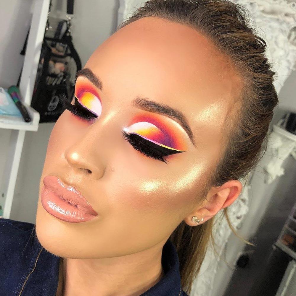 Full bold cut crease eyeshadow