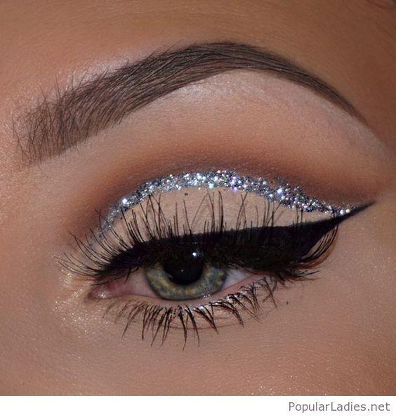 Glitter cut crease eyeliner makeup