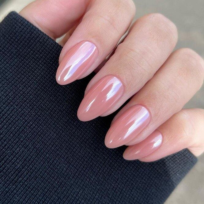 Hailey Bieber Pink Chrome Nails: 30 Soft Glam Ideas