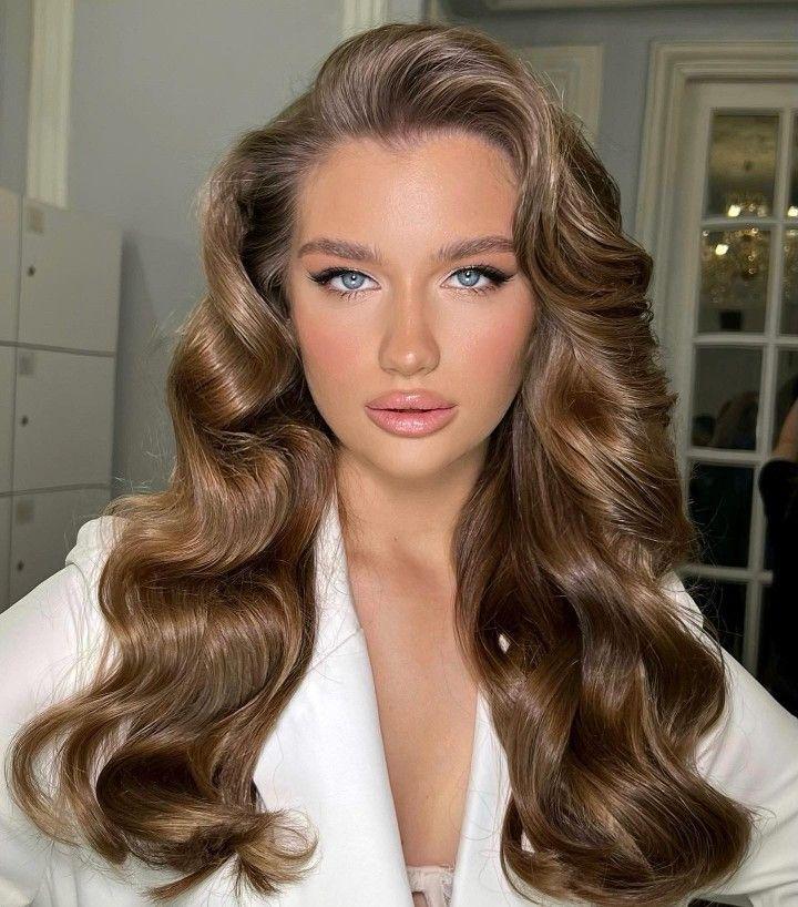 Thick hair Hollywood waves volume