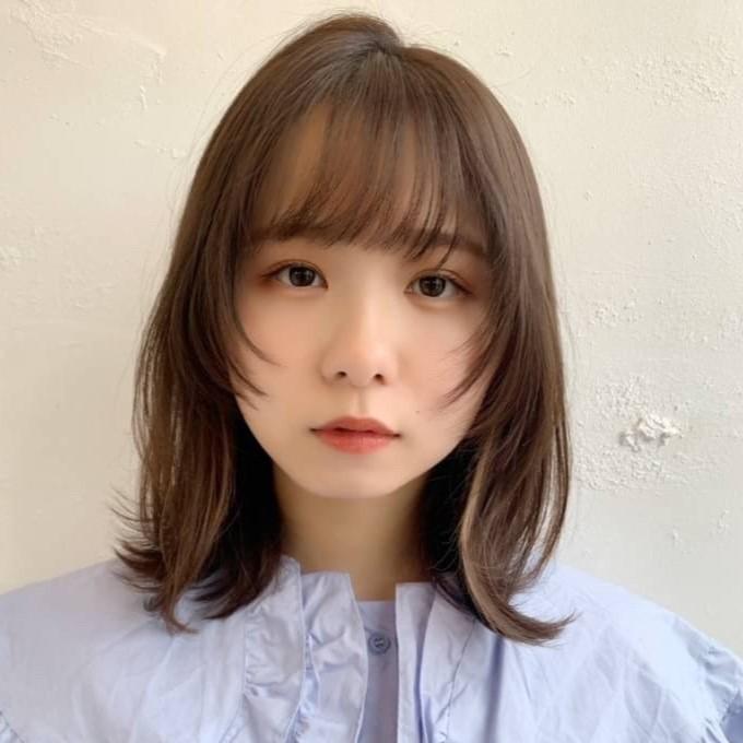 Medium wolf cut fine hair