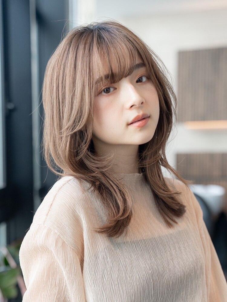 Soft feminine medium wolf cut